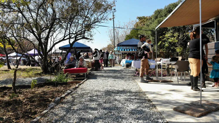 Syringa café outdoor space